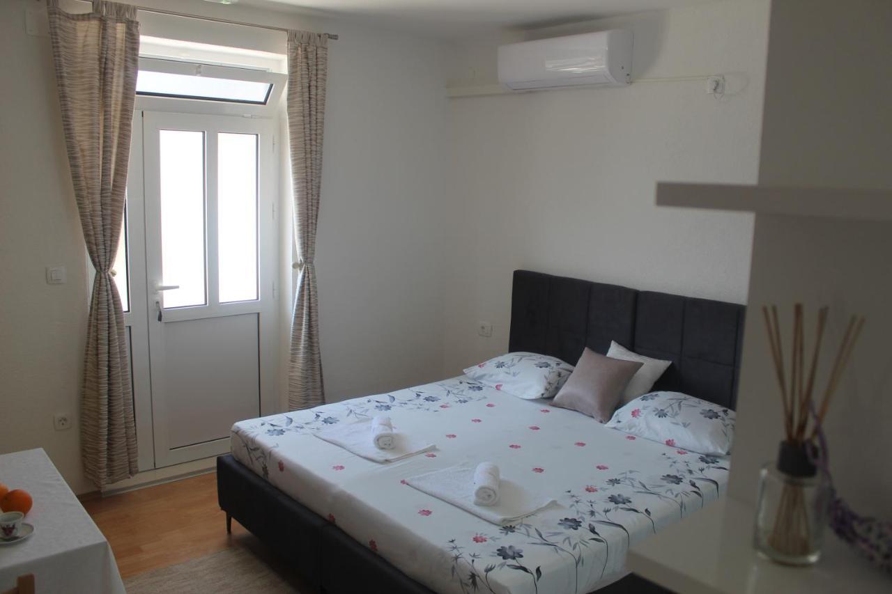 Sun Studio Apartment Komolac Kültér fotó