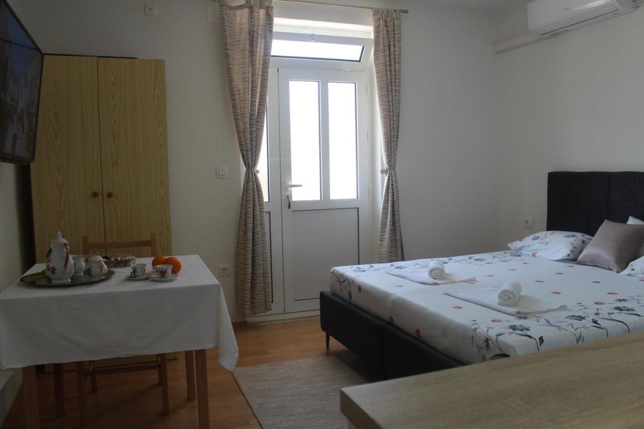 Sun Studio Apartment Komolac Kültér fotó
